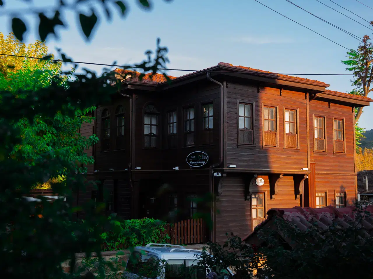 Hanımeli Konağı — 1892 yapımı tarihi ahşap konak